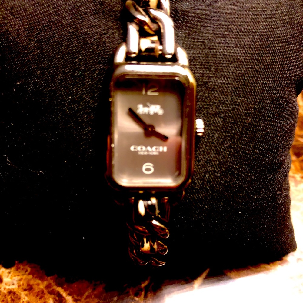 Coach Etched Bracelet Watch trimmed/black leather - Picture 7 of 8